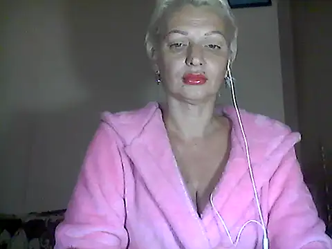 Snapshot of MaryJane441 chatting on October 16, 2025, 6:05 pm MaryJane441 online show from October 16, 2025, 6:05 pm