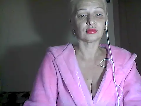 Snapshot of MaryJane441 chatting on November 20, 2025, 5:13 pm MaryJane441 online show from November 20, 2025, 5:13 pm