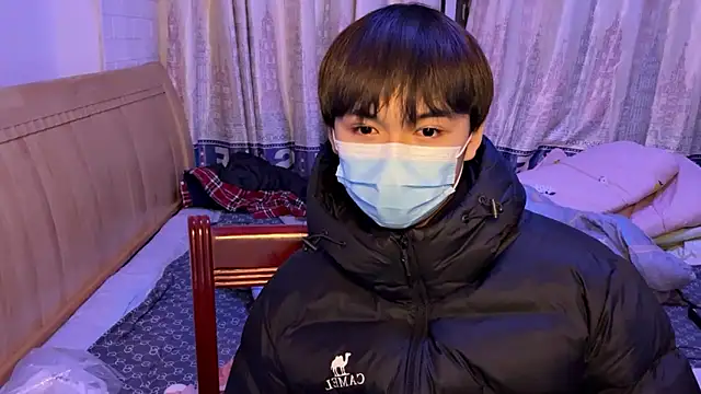 xiaottt1918 online show from January 15, 2025, 3:39 pm