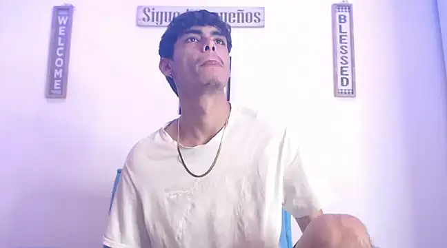 harrytomson 1 online show from February 18, 2025, 8:16 am