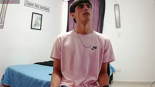 harrytomson 1 online show from October 12, 2025, 7:26 pm