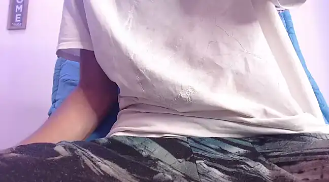 harrytomson 1 online show from February 15, 2025, 8:22 am