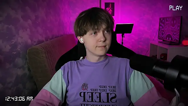 Snapshot of charonbaby1 chatting on November 11, 2025, 9:42 pm charonbaby1 online show from November 11, 2025, 9:42 pm