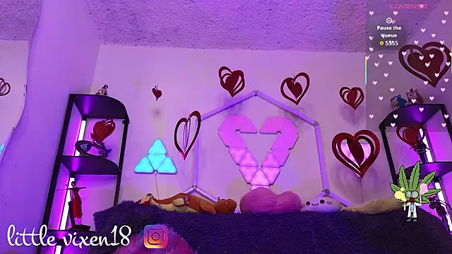 Snapshot of littlevixen18 chatting on March 20, 2026, 2:29 pm littlevixen18 online show from March 20, 2026, 2:29 pm