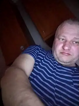 Snapshot of nudistu021 chatting on April 15, 2026, 3:16 pm nudistu021 online show from April 15, 2026, 3:16 pm