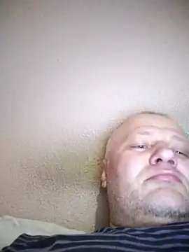 Snapshot of nudistu021 chatting on April 16, 2026, 3:57 pm nudistu021 online show from April 16, 2026, 3:57 pm