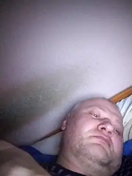 nudistu021 online show from December 20, 2025, 2:20 pm