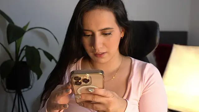 Snapshot of alexajhonsonsof chatting on September 20, 2025, 1:10 am alexajhonsonsof online show from September 20, 2025, 1:10 am