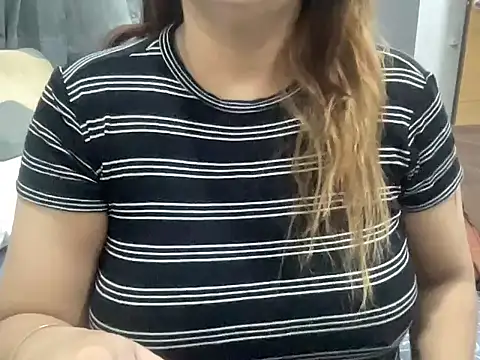 Snapshot of sassypooja chatting on October 13, 2025, 5:53 am sassypooja online show from October 13, 2025, 5:53 am