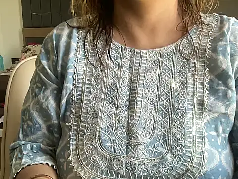 Snapshot of sassypooja chatting on March 14, 2025, 5:16 am sassypooja online show from March 14, 2025, 5:16 am