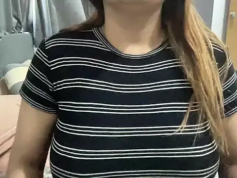 Snapshot of sassypooja chatting on October 17, 2025, 4:38 am sassypooja online show from October 17, 2025, 4:38 am