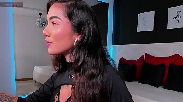 Snapshot of scarlet_castro chatting on November 6, 2025, 4:44 pm scarlet castro online show from November 6, 2025, 4:44 pm