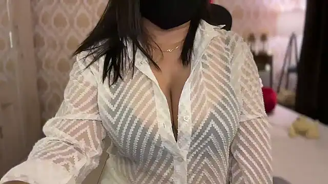 Snapshot of SamairAhh chatting on February 17, 2025, 3:33 pm SamairAhh online show from February 17, 2025, 3:33 pm