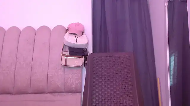 Snapshot of cristinamontiel chatting on August 8, 2026, 3:30 pm cristinamontiel online show from August 8, 2026, 3:30 pm