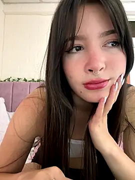 Snapshot of annaharper- chatting on December 6, 2024, 4:52 am annaharper- online show from December 6, 2024, 4:52 am