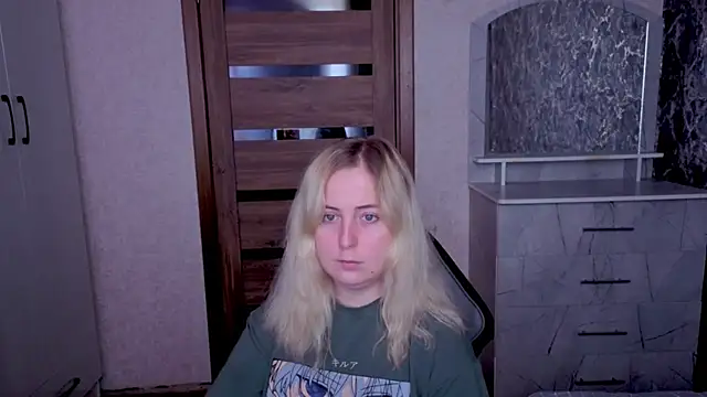 Kristy-Max online show from June 30, 2026, 6:13 am