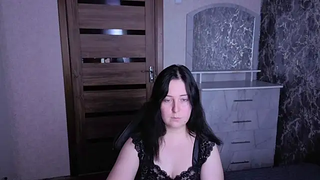 Kristy-Max online show from July 23, 2026, 8:38 pm