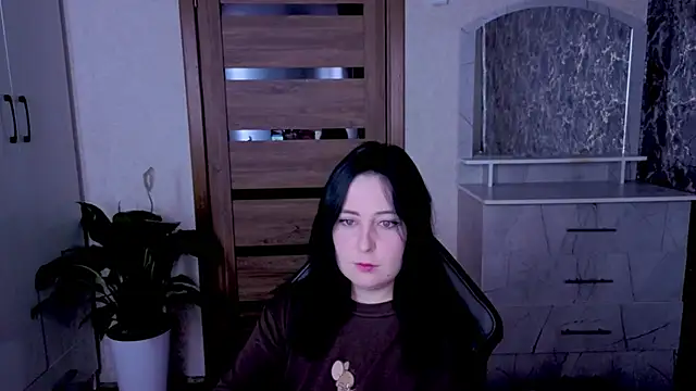 Kristy-Max online show from July 7, 2026, 10:24 pm