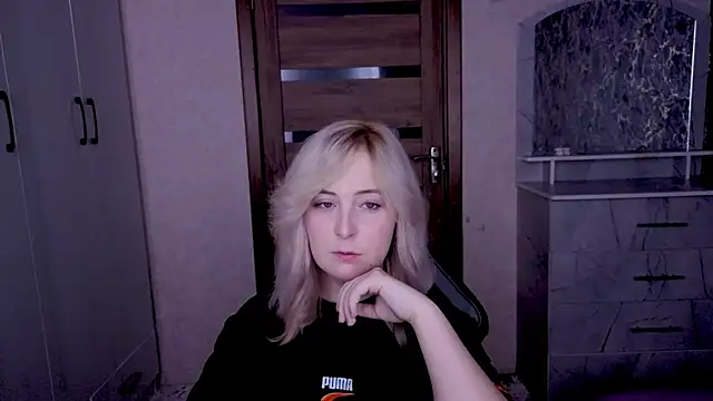 Kristy-Max online show from March 10, 2026, 9:30 pm