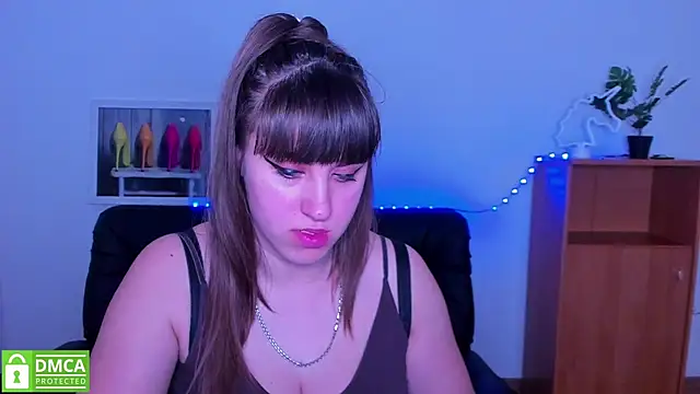 Snapshot of Amali_Ivanna_smit chatting on March 22, 2025, 3:42 pm Amali Ivanna smit online show from March 22, 2025, 3:42 pm