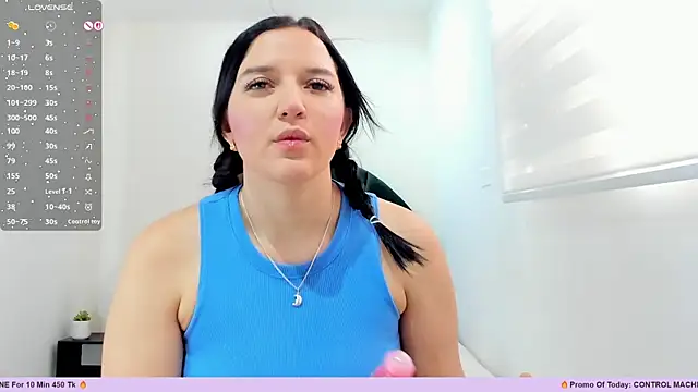 Snapshot of _EmilyJireh_ chatting on May 13, 2026, 4:58 pm EmilyJireh online show from May 13, 2026, 4:58 pm