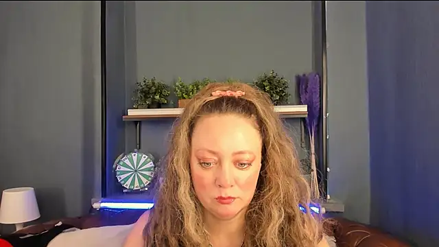 Snapshot of JesiaFoxi chatting on March 19, 2025, 2:24 pm JesiaFoxi online show from March 19, 2025, 2:24 pm