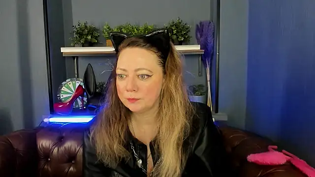 Snapshot of JesiaFoxi chatting on March 1, 2025, 12:56 pm JesiaFoxi online show from March 1, 2025, 12:56 pm