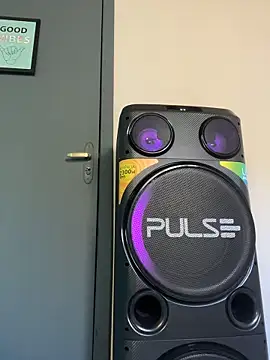 xMirana  online show from November 2, 2025, 10:31 am