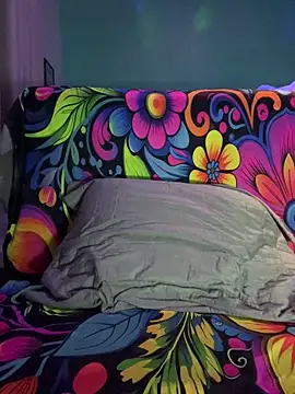 xMirana  online show from April 2, 2026, 8:21 am