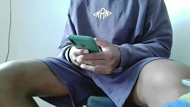 Snapshot of Alphadavid_23 chatting on July 12, 2026, 3:02 pm Alphadavid 23 online show from July 12, 2026, 3:02 pm