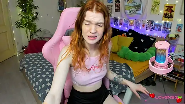 Sunny Elly online show from April 7, 2026, 6:26 am