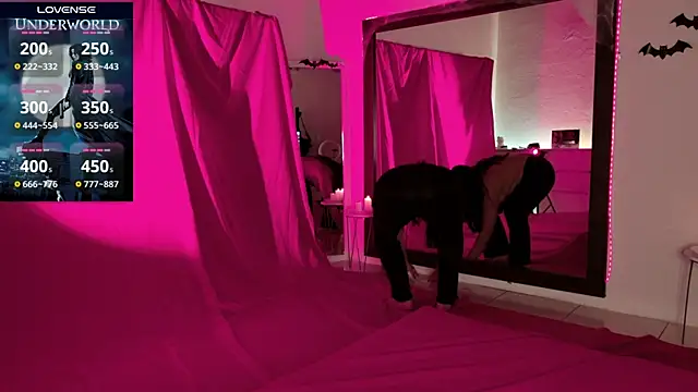 Alexa Miss online show from November 1, 2025, 8:36 pm