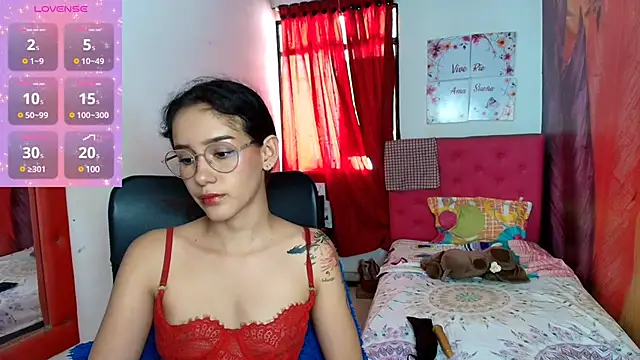 Snapshot of miley_blue_ chatting on March 17, 2025, 7:15 pm miley blue online show from March 17, 2025, 7:15 pm