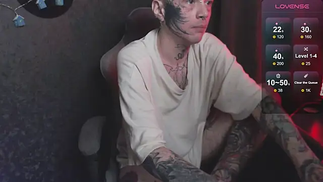 Snapshot of lonelycrystal chatting on December 17, 2024, 1:27 pm lonelycrystal online show from December 17, 2024, 1:27 pm