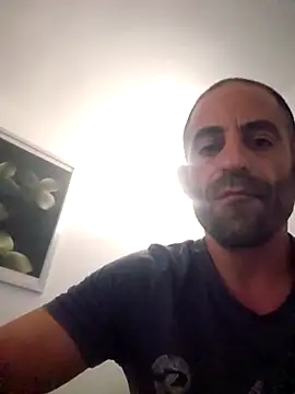 Modelodelsur online show from October 19, 2025, 11:57 am