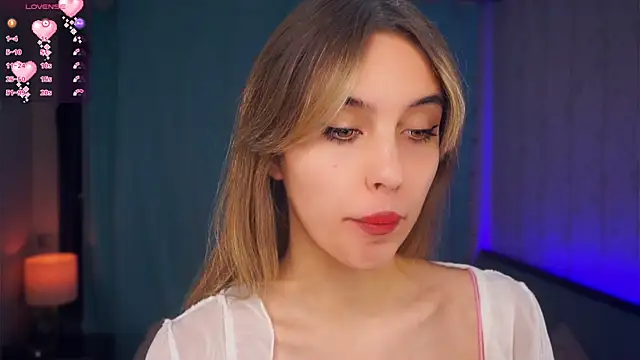 Snapshot of FannyHewson chatting on November 26, 2025, 8:09 pm FannyHewson online show from November 26, 2025, 8:09 pm