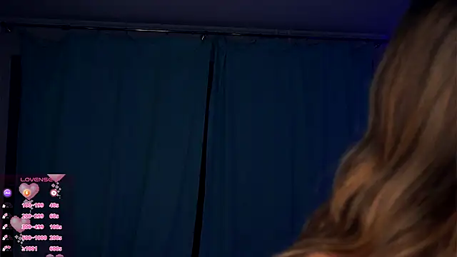 Snapshot of FannyHewson chatting on November 1, 2025, 7:52 pm FannyHewson online show from November 1, 2025, 7:52 pm