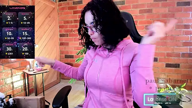 paulinabarnett- online show from September 19, 2025, 2:21 pm