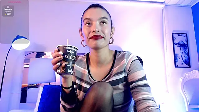 paulinabarnett- online show from March 4, 2025, 12:12 pm