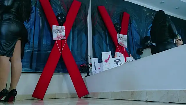 MeliizaQueen online show from April 14, 2026, 12:54 pm