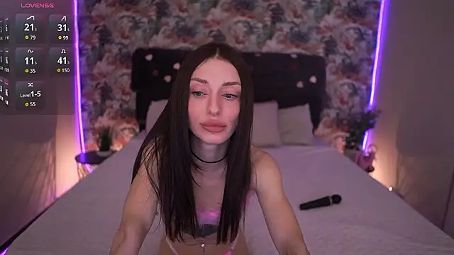 Alice Arwen online show from February 13, 2026, 7:41 am