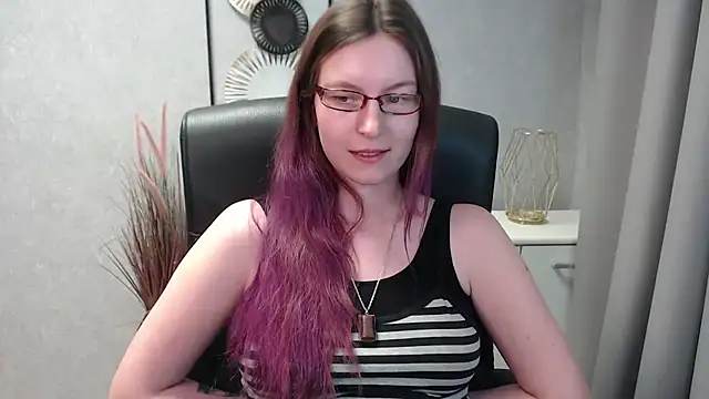 Snapshot of emmaxDelight chatting on January 23, 2025, 1:13 pm emmaxDelight online show from January 23, 2025, 1:13 pm