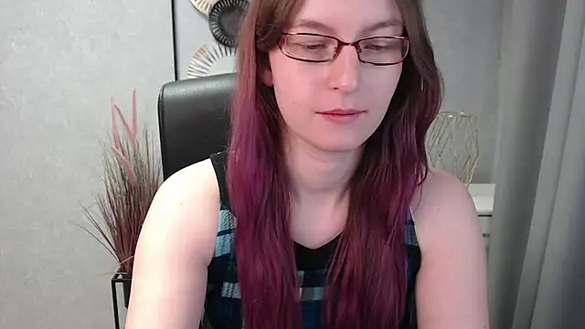 Snapshot of emmaxDelight chatting on January 30, 2025, 10:19 am emmaxDelight online show from January 30, 2025, 10:19 am