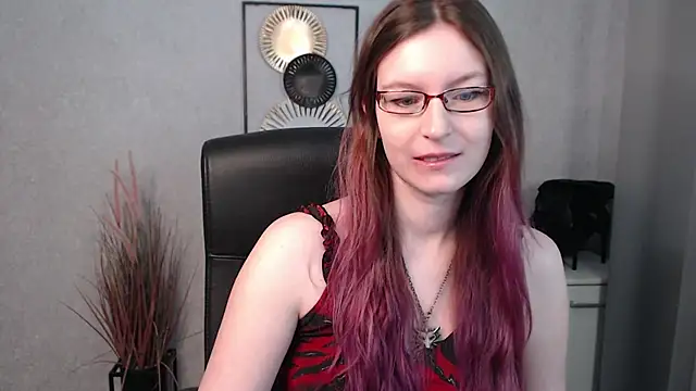 Snapshot of emmaxDelight chatting on March 20, 2025, 6:41 am emmaxDelight online show from March 20, 2025, 6:41 am