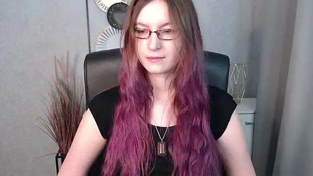 Snapshot of emmaxDelight chatting on January 21, 2025, 8:19 am emmaxDelight online show from January 21, 2025, 8:19 am