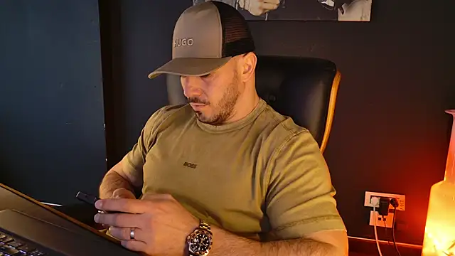 Snapshot of AngeloEric chatting on February 12, 2026, 11:10 am AngeloEric online show from February 12, 2026, 11:10 am