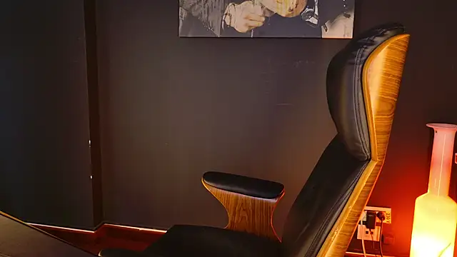 Snapshot of AngeloEric chatting on February 6, 2026, 11:17 am AngeloEric online show from February 6, 2026, 11:17 am