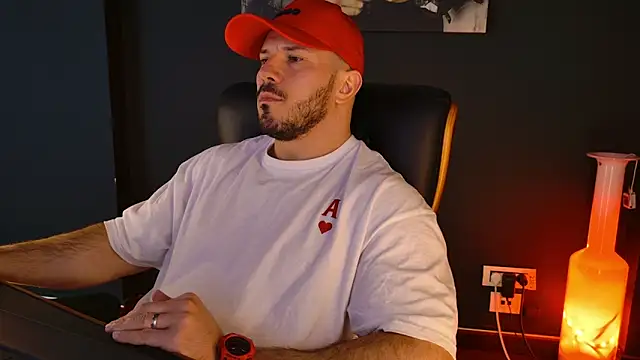 Snapshot of AngeloEric chatting on March 1, 2026, 11:43 am AngeloEric online show from March 1, 2026, 11:43 am