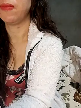 Snapshot of jijijoudia chatting on January 24, 2025, 7:28 pm jijijoudia online show from January 24, 2025, 7:28 pm