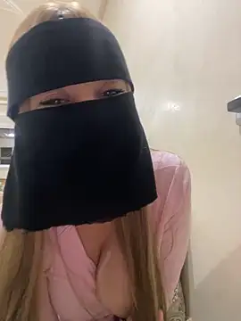 Snapshot of jijijoudia chatting on November 12, 2025, 12:37 am jijijoudia online show from November 12, 2025, 12:37 am